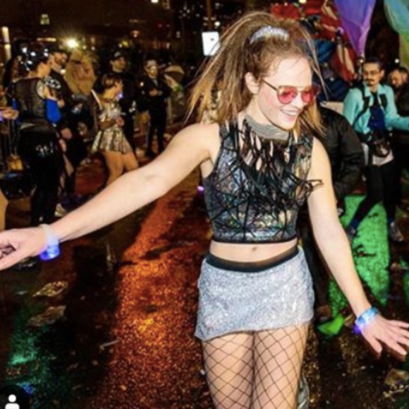 Meet your Posher, Sarah - Picture 1 of 1